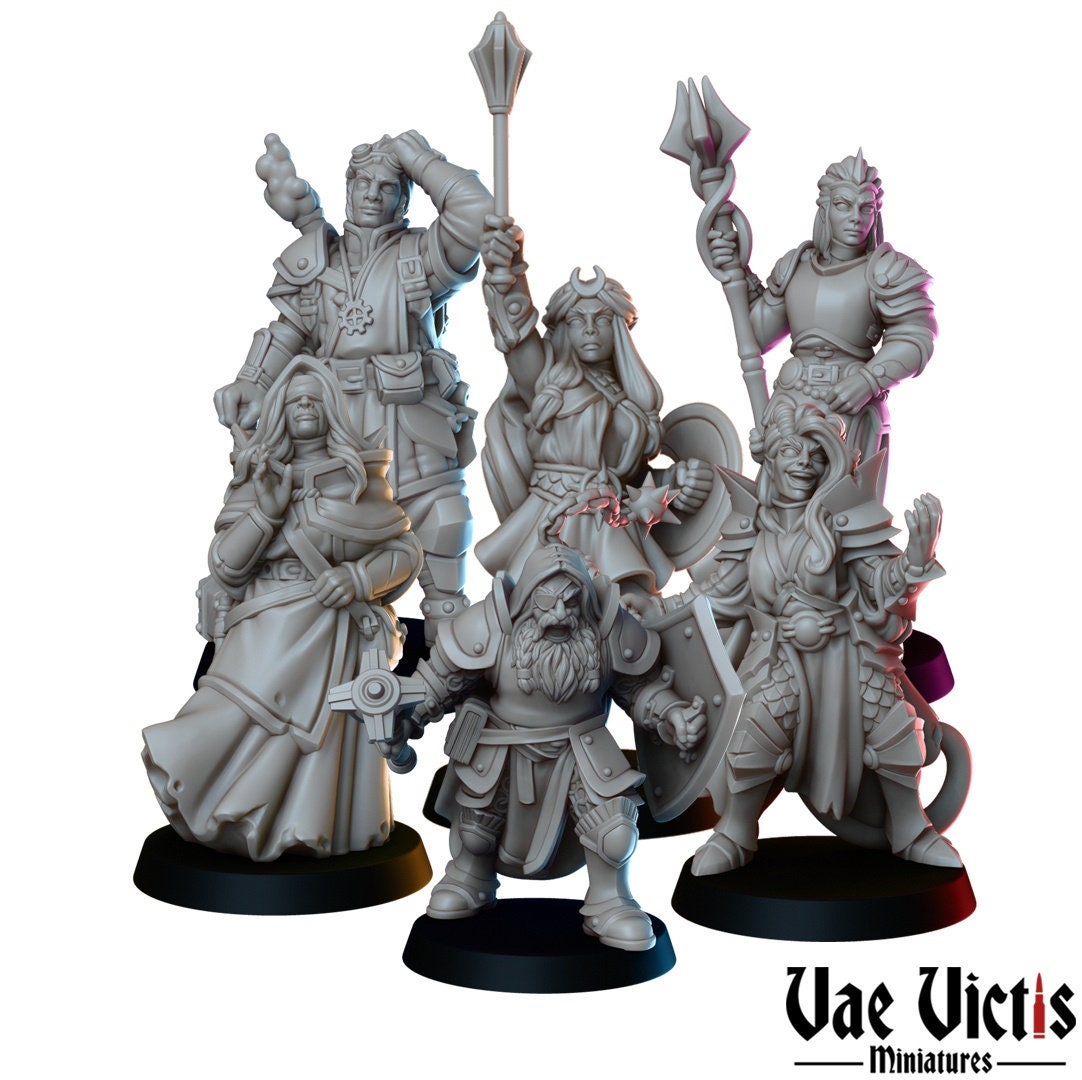 Clerics set or separate miniatures by Vae Victis